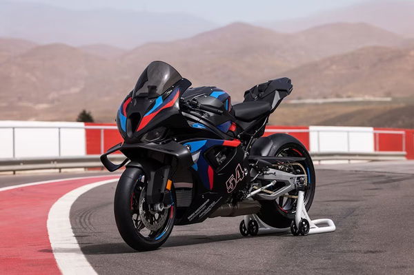 2025 BMW M1000 RR