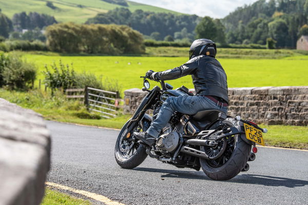 Benda NapoleonBob 500-ライディング