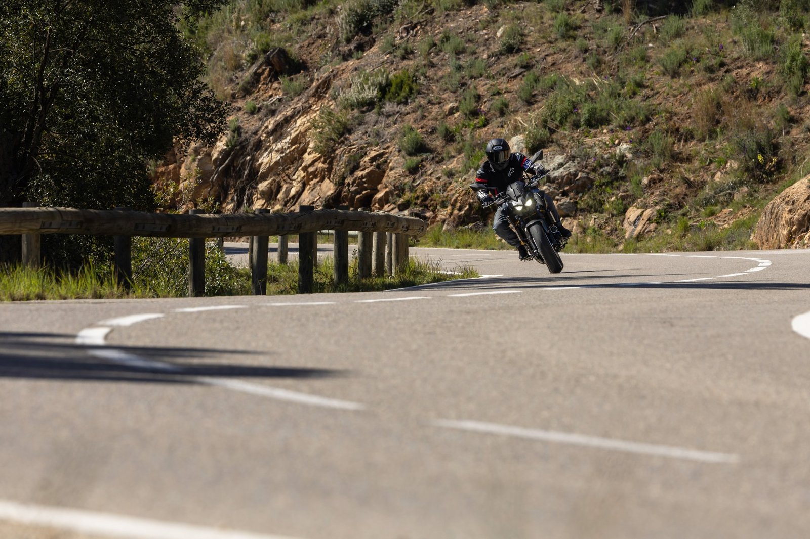 2026 Kawasaki Z650 S - 乗車