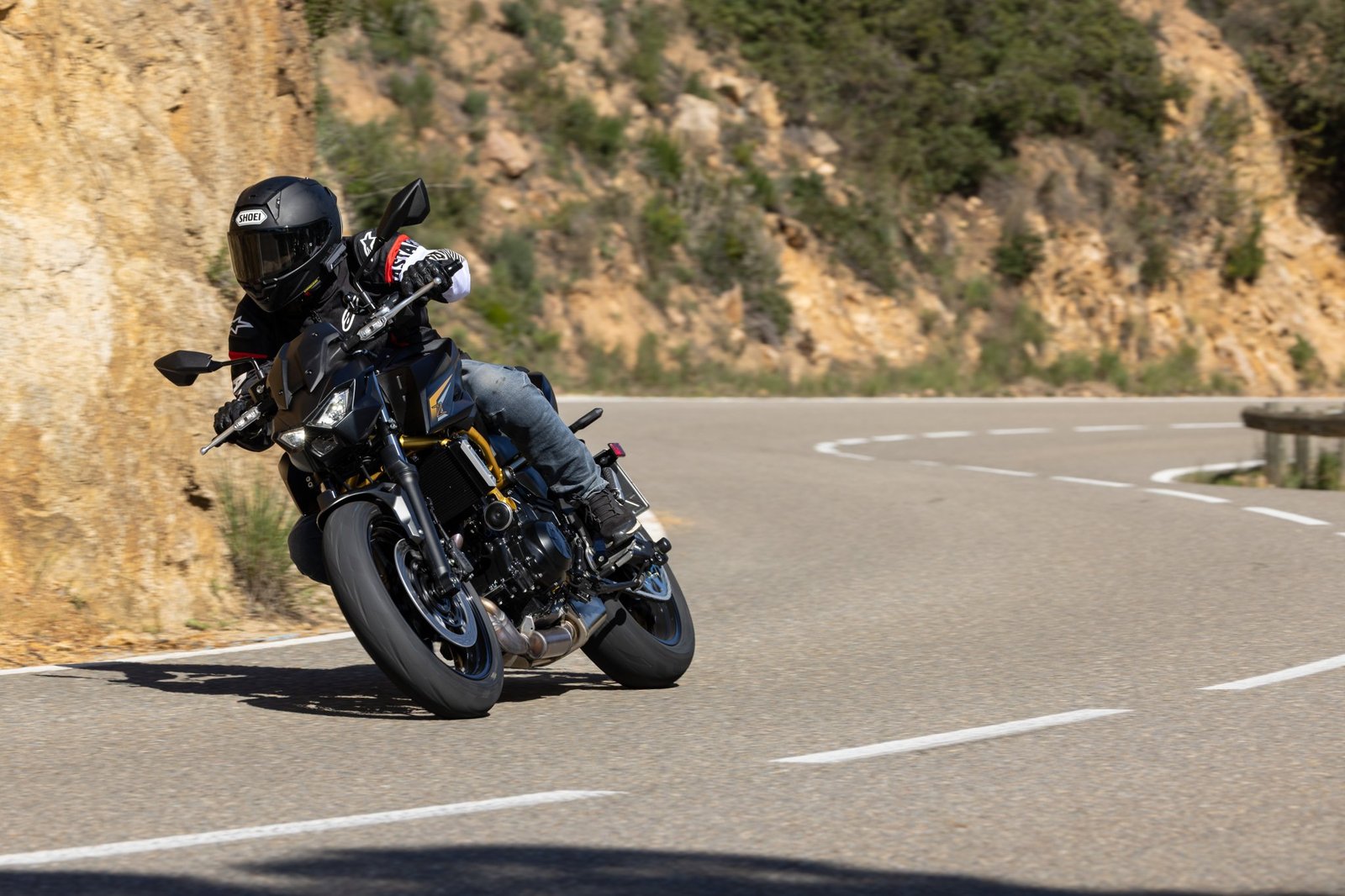 2026 Kawasaki Z650 S - 乗車