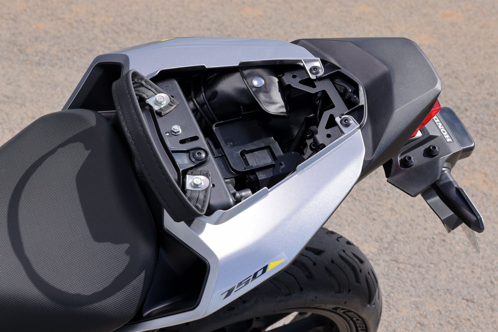 見て！工具キットです！