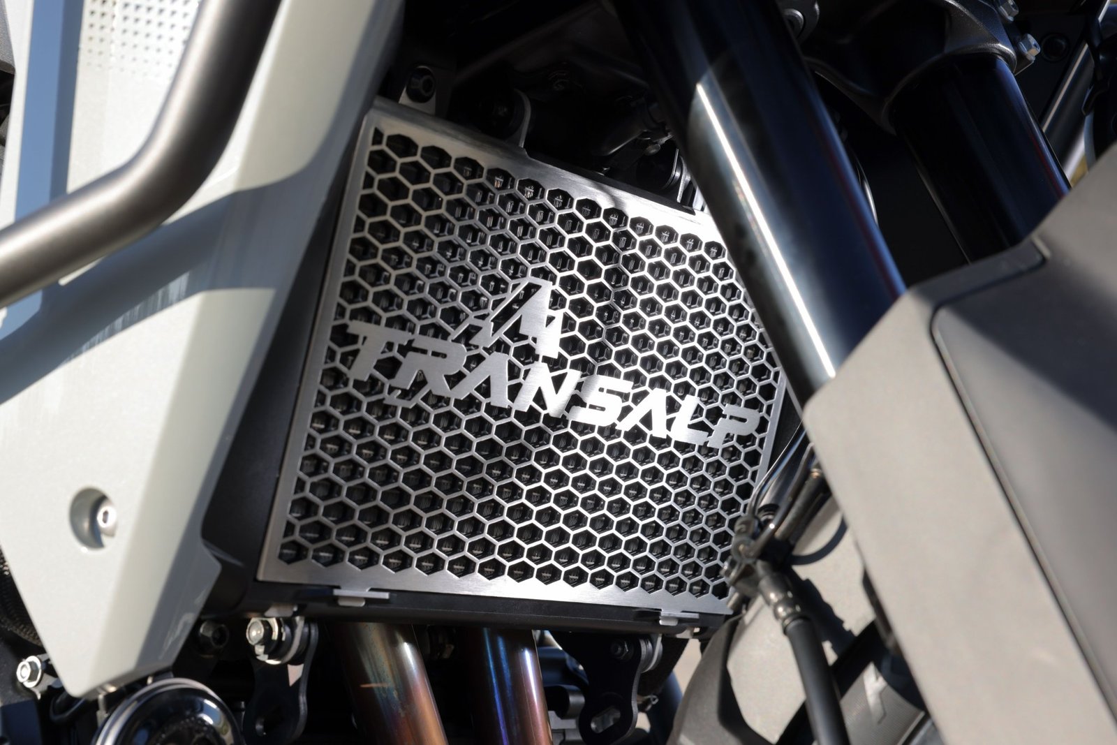 2026 ホンダ XL750 トランザルプ E クラッチ