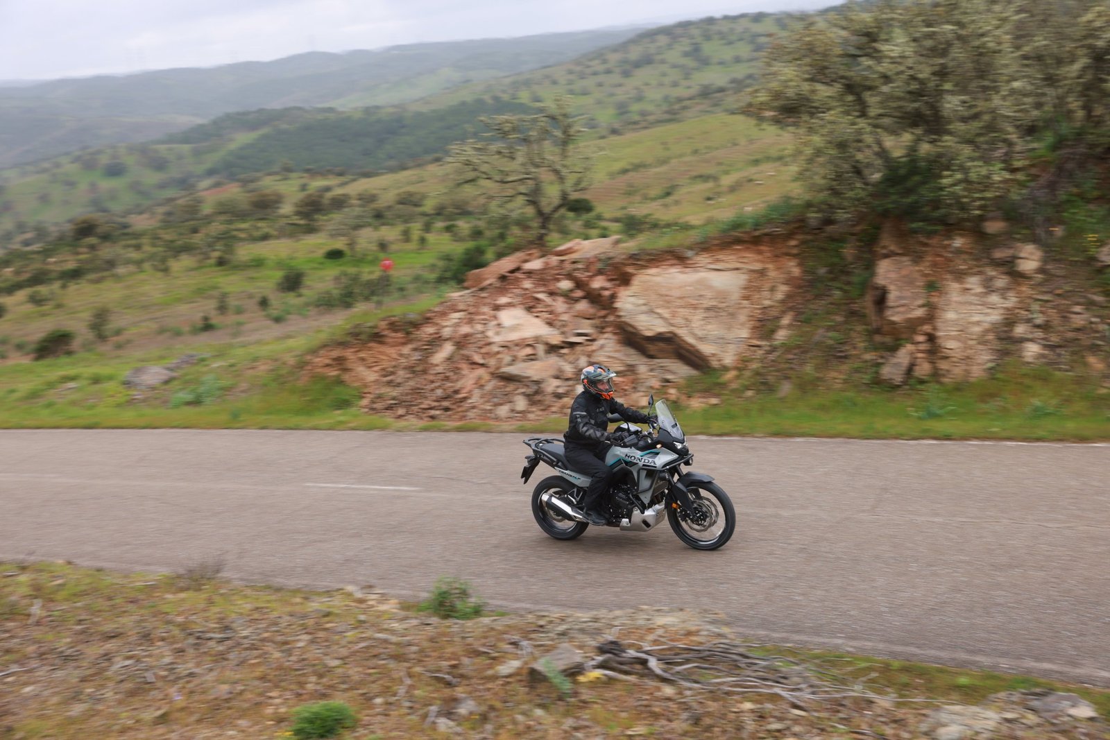 2026 ホンダ XL750 トランザルプ E クラッチ