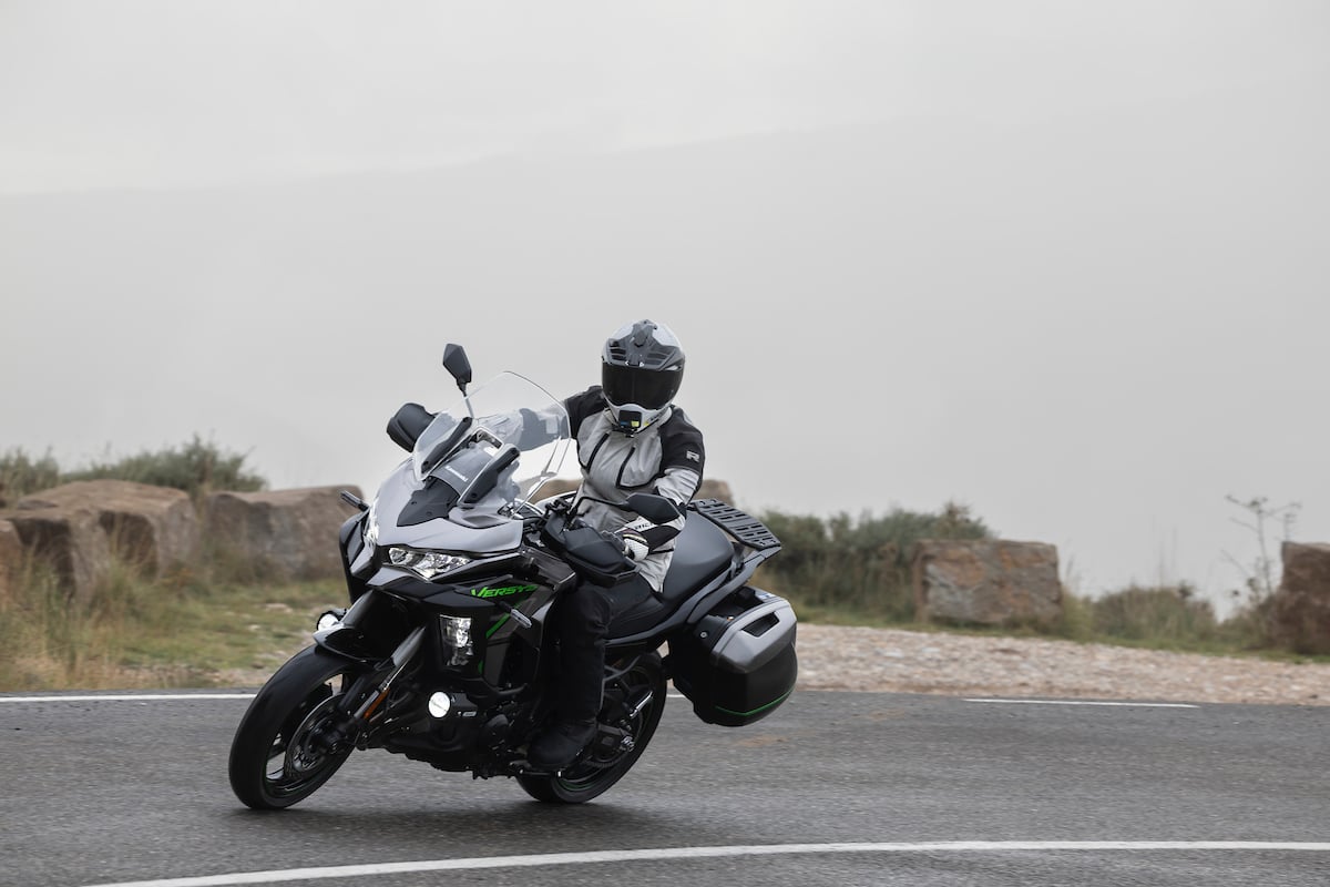 Visordown の Toad Hancocks が乗る 2025 Kawasaki Versys 1100