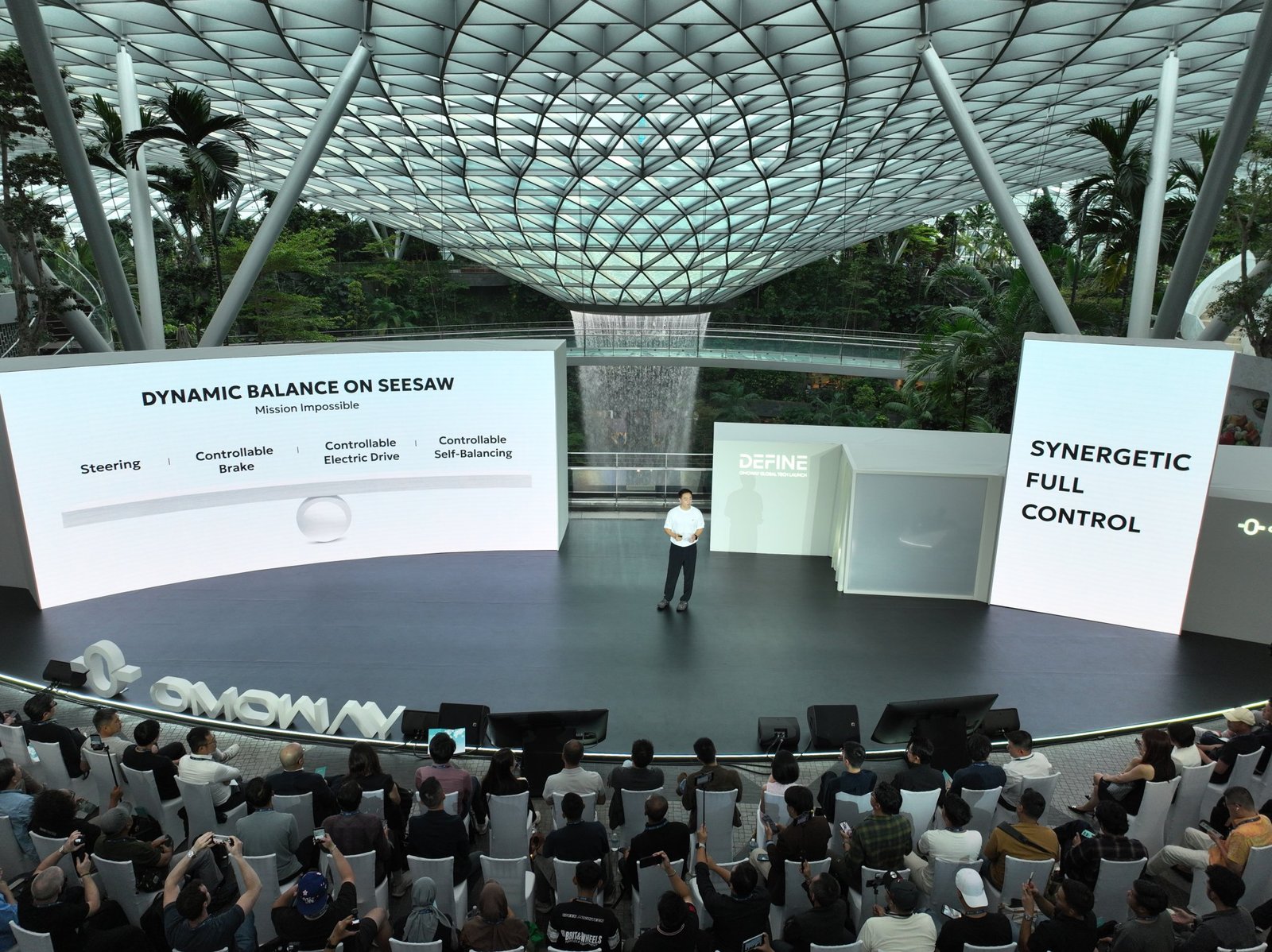 オモウェイ OMO-X 発売イベント