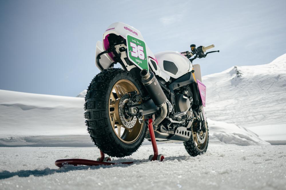 カスタムビルドのヤマハ XSR900 のリア