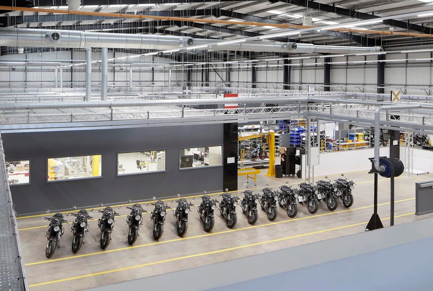 ノートン工場の内部 - アーカイブ画像