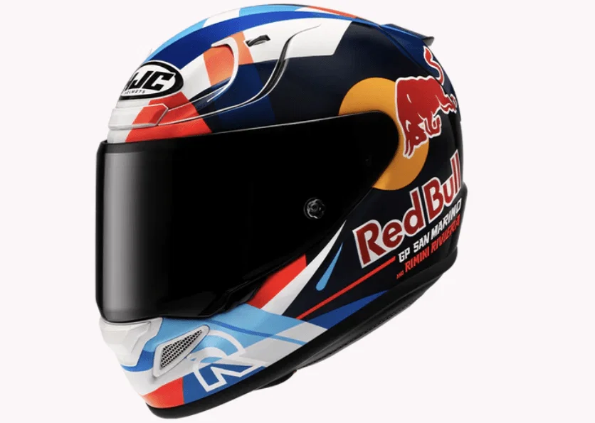 HJC RPHA 12 レッドブル ミサノ II は、流れるようなカラーが特徴です。写真提供者 - HJC