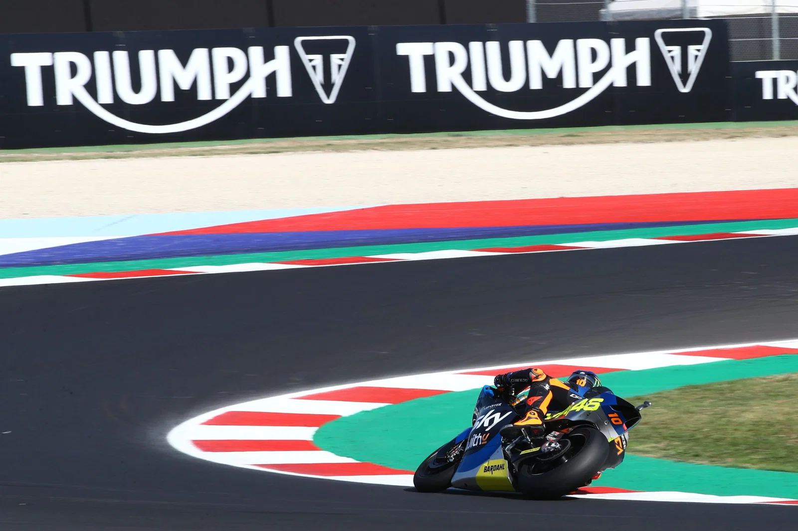 Moto2は新型コロナウイルスのパンデミック中でもレースを続けた