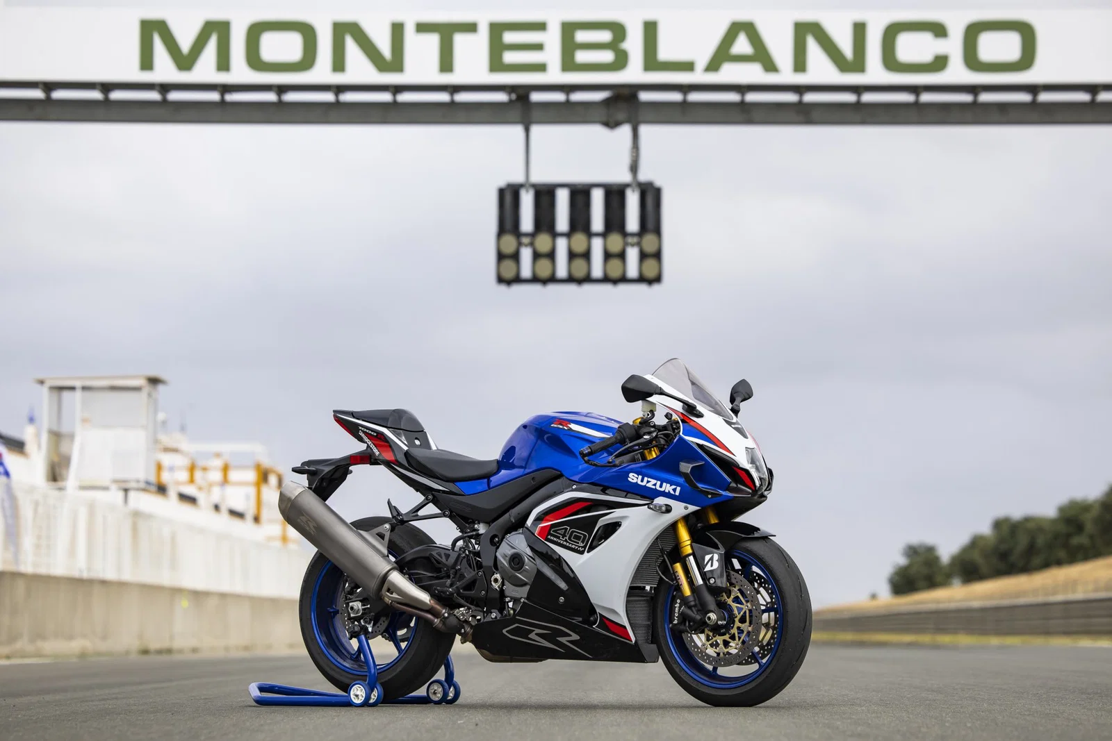 2026年スズキGSX-R1000R - 静的