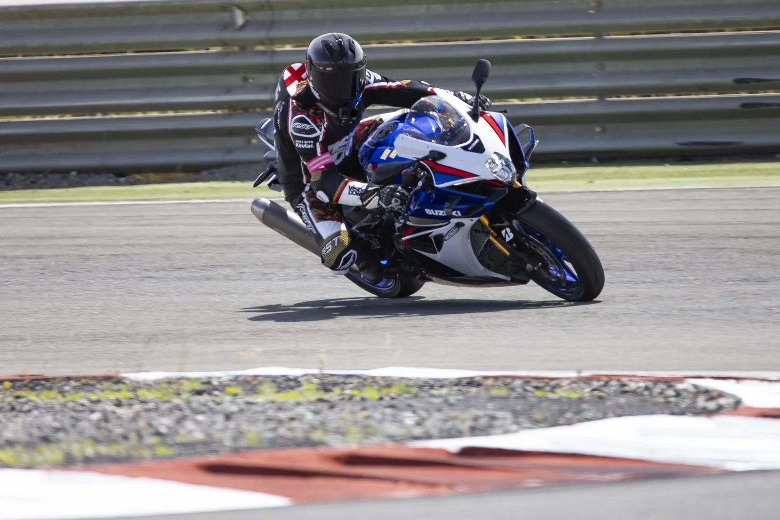 2026 スズキ GSX-R1000R - 乗車
