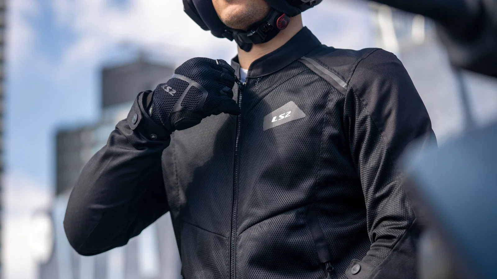 The LS2 Breeze summer jacket for urban riders