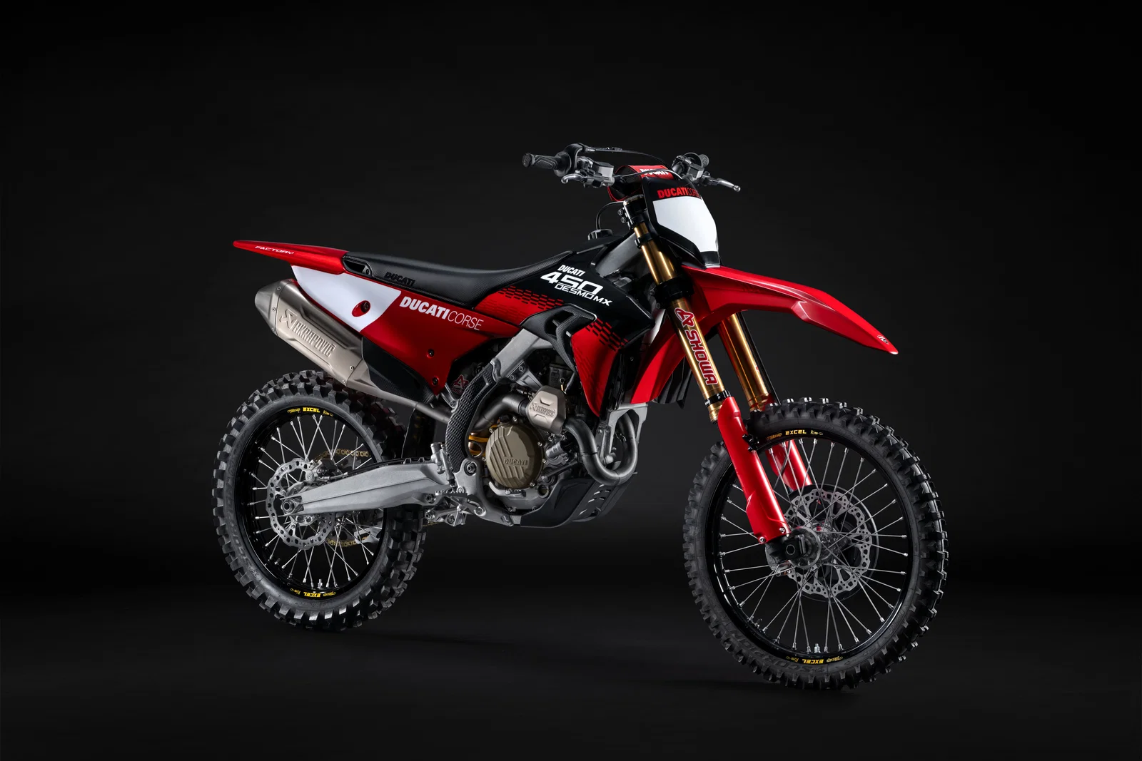 2026 Ducati Desmo450 MX ファクトリーモデル。