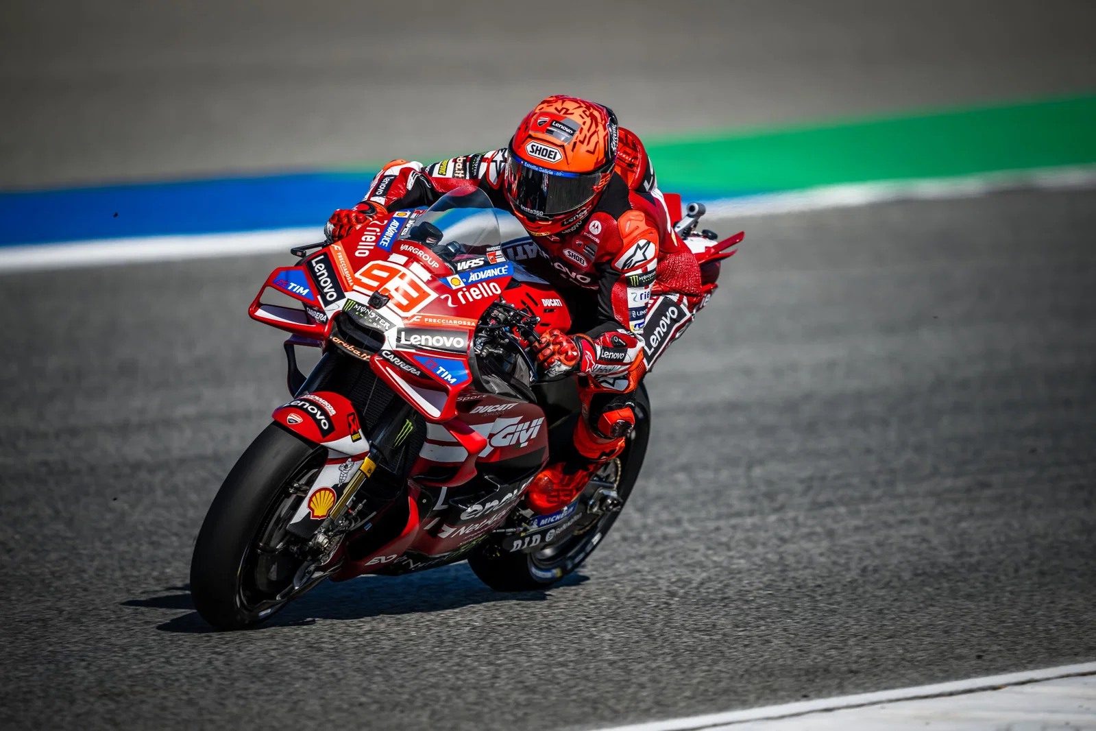 タイのMotoGPでライディングするマルク・マルケス