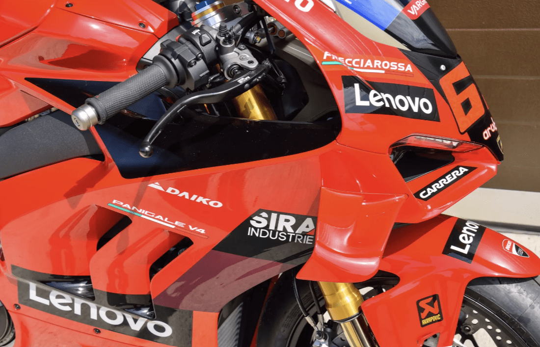 Bagnaia Ducati Panigale V4 S レプリカ、レッド。クレジット: Iconic Auctioneers。