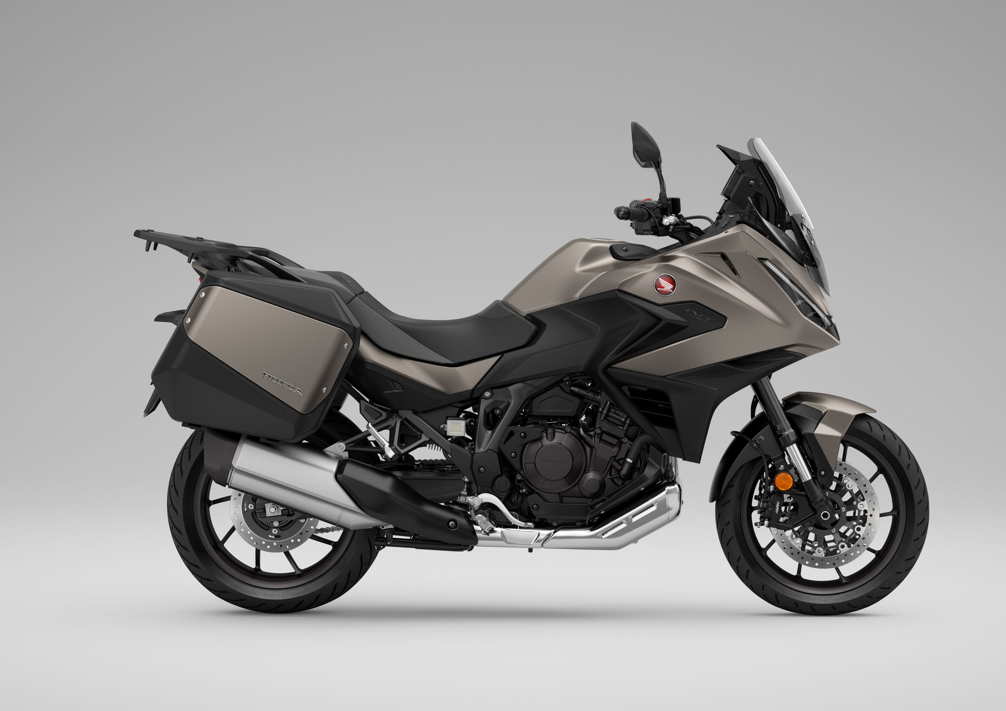 Honda NT1100 および CB1000 Hornet が新しいファイナンス オファーで利用可能に