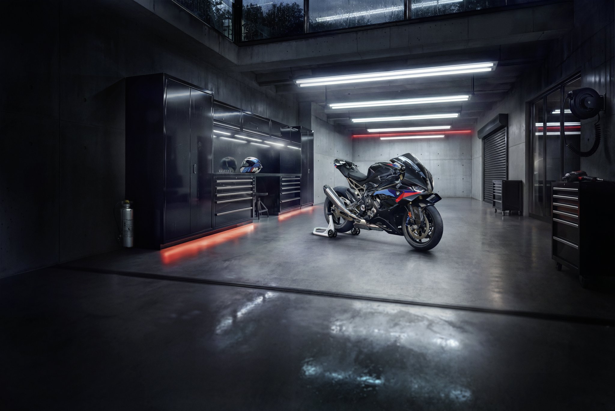 BMW S1000 RRを更新しました。 
