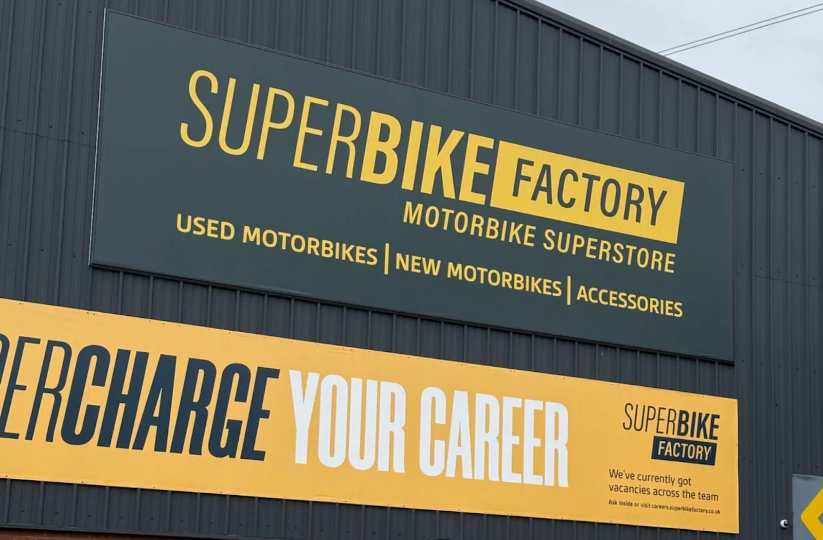 スーパーバイク工場のショールーム
