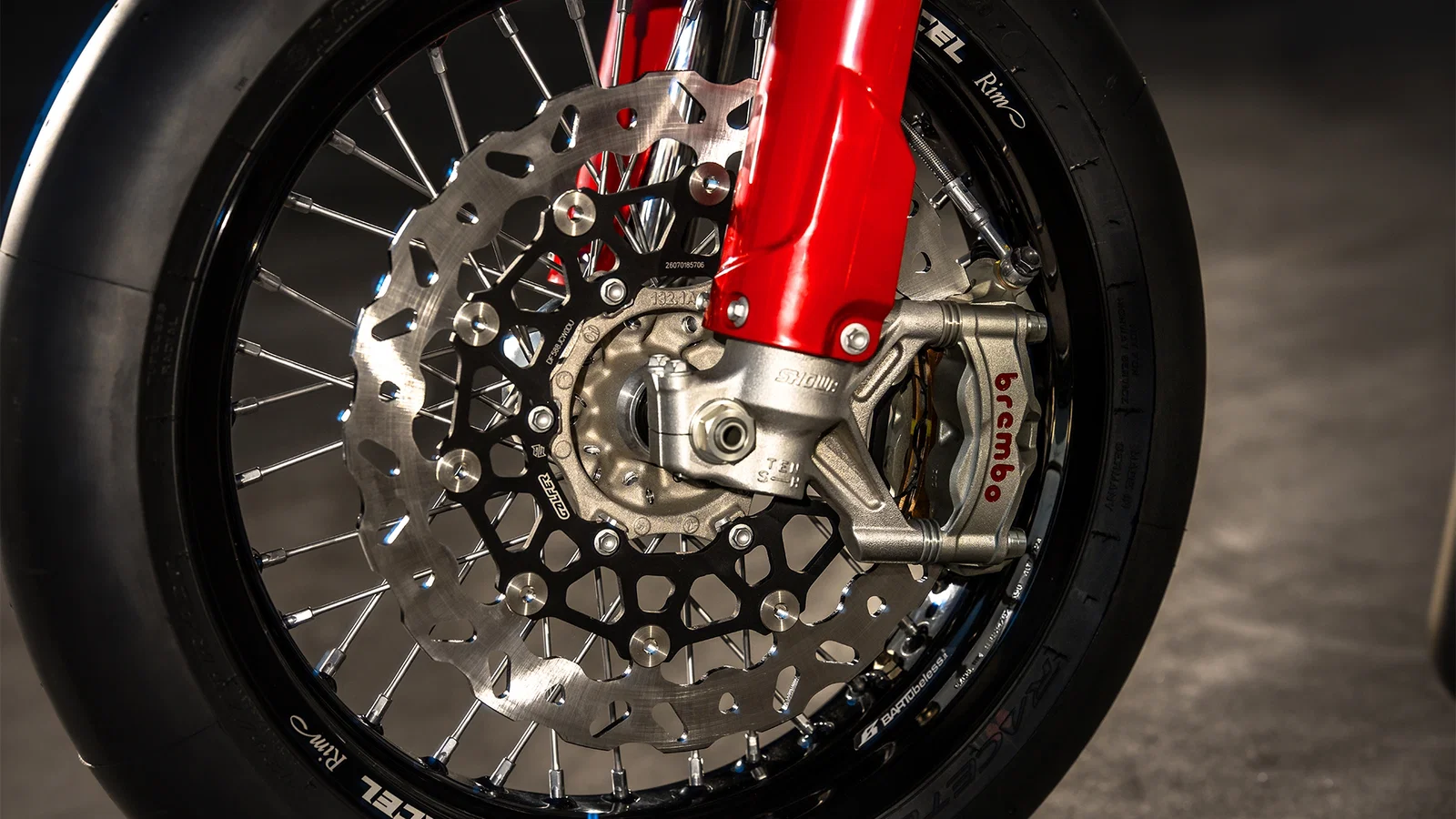 ドゥカティ デスモ 450 SM