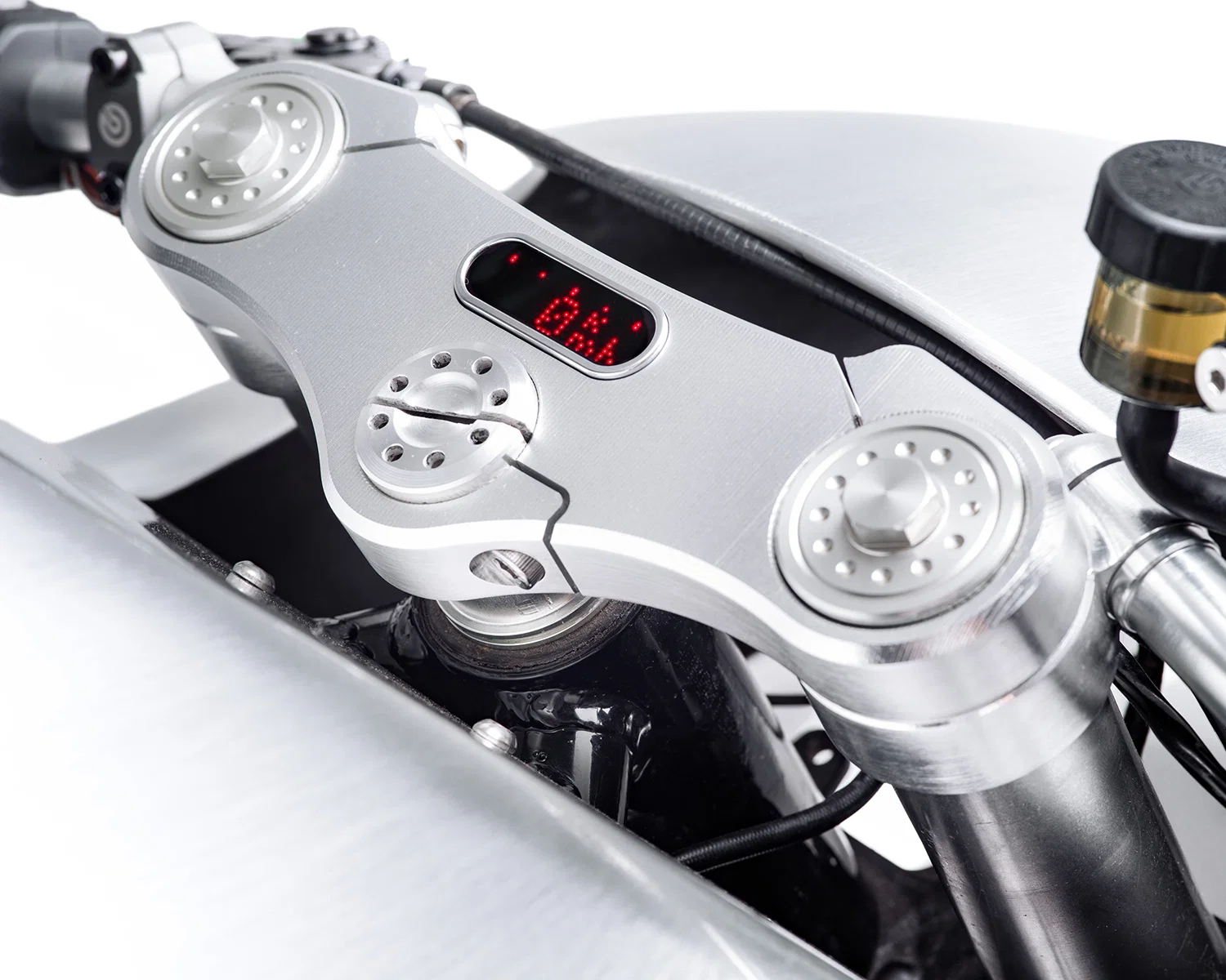 Bandit9 Ducati のトップクランプ