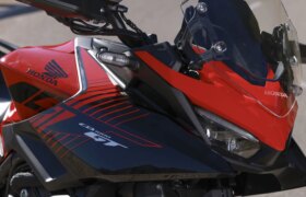 ホンダ、CB1000GT、CB1000ホーネット、WN7をフィーチャーした新たな試乗スキームを公開