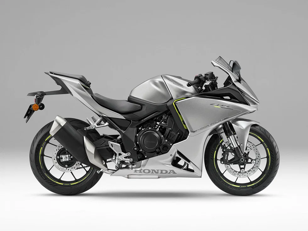 新しいホンダ CBR400R Four E クラッチ。