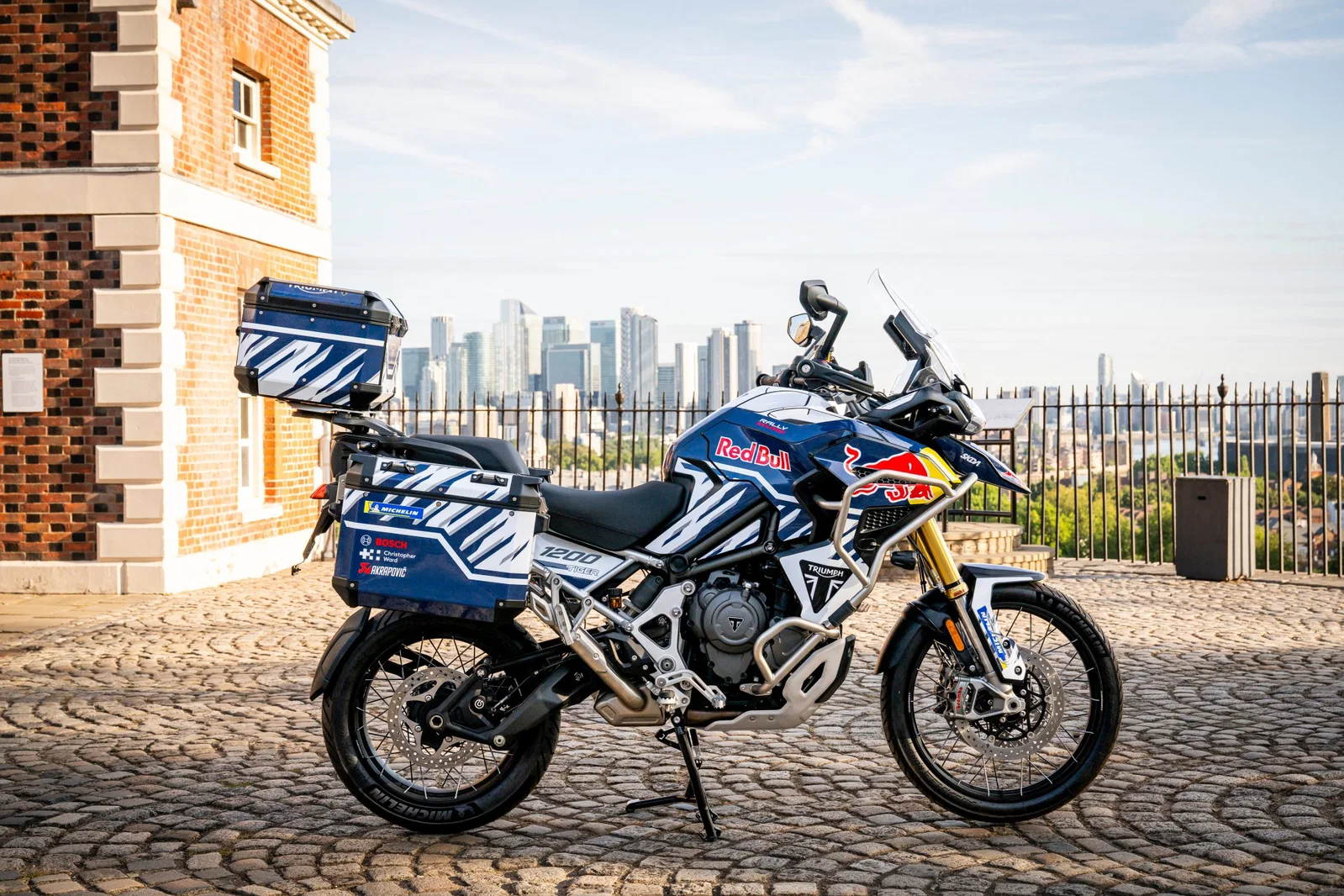 サンダーランドのトライアンフ タイガー 1200 ラリー エクスプローラー。クレジット: Mark Roe/Red Bull コンテンツプール。