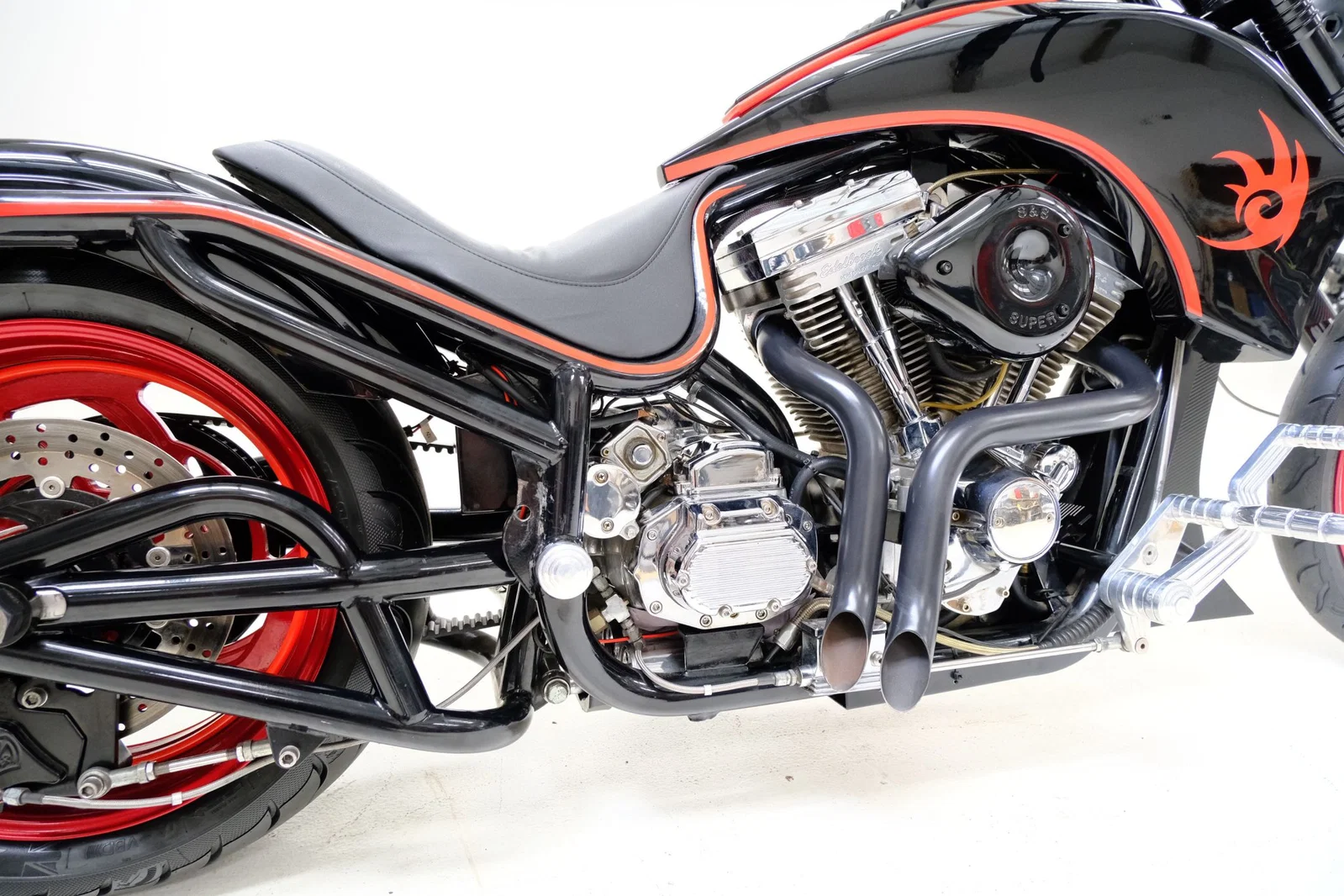 ギュントーリのカスタム・ブルジェ「ダークライダー」。クレジット: ボーナムズ。