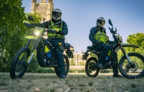 ロンドンの電動自転車犯罪者と戦うため、警視庁がサーロンのオートバイ部隊を増強