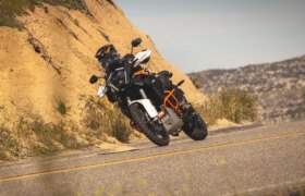 KTM AMT Challenge試乗会スタート