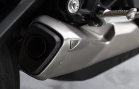 DfTは新たな二輪車排ガス規制を望んでいるが、それを正当化する証拠がないことを認めている