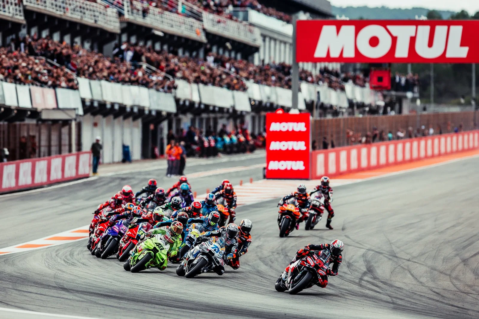 バレンシアで開催されるMotoGPレース。