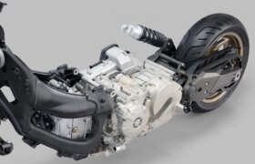 KYMCO は、QJ Motor の新しい Fort 600 スクーターがなぜ非常に見慣れたものに見えるのか知りたいと考えています