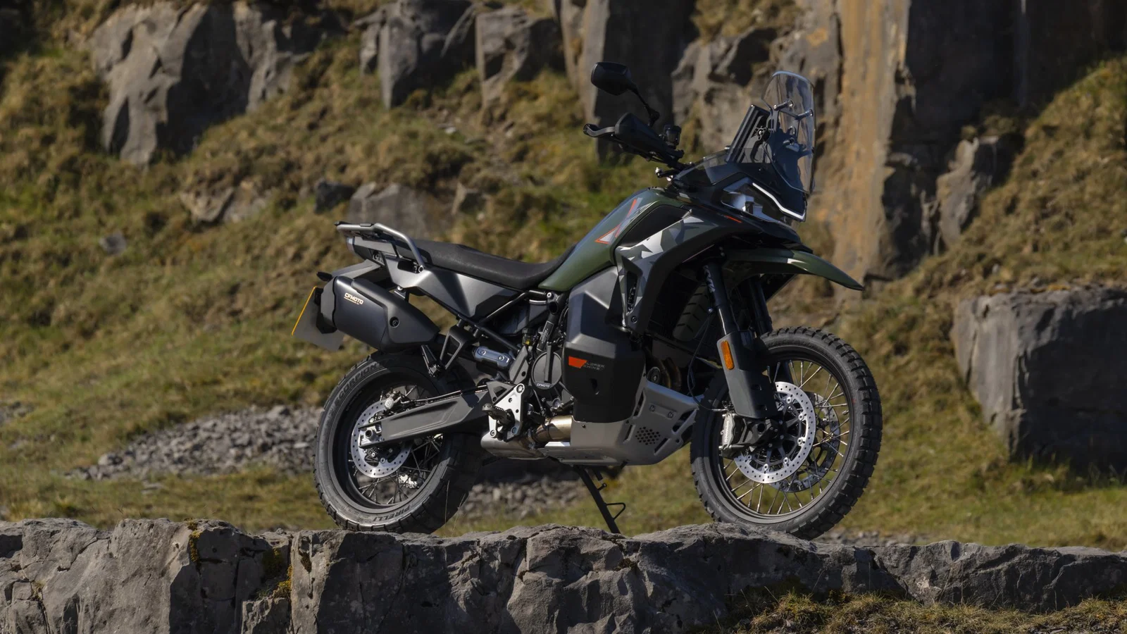 CFMoto 1000MT-X - static
