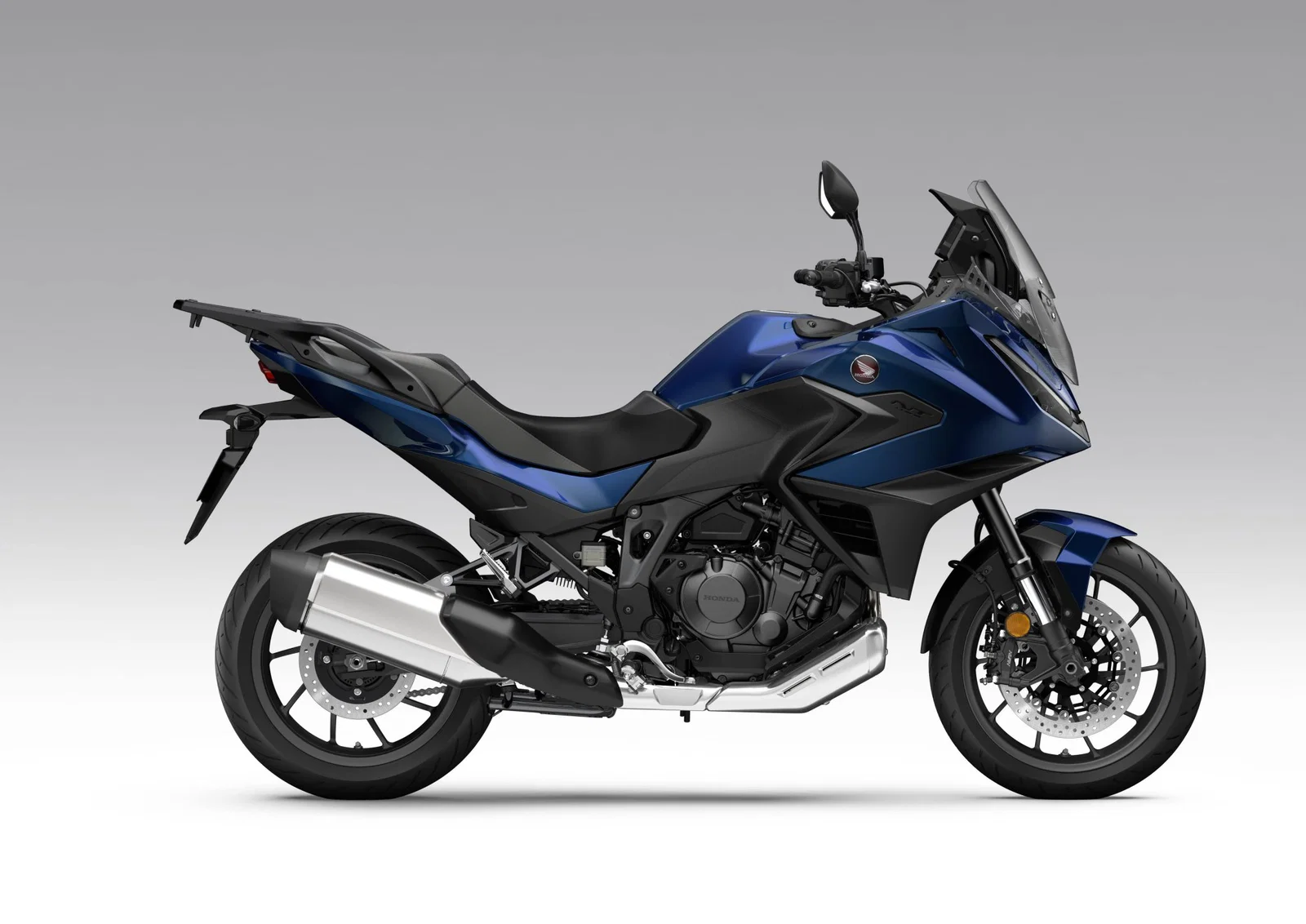 既存の青色オプションを備えた 2027 ホンダ NT1100。