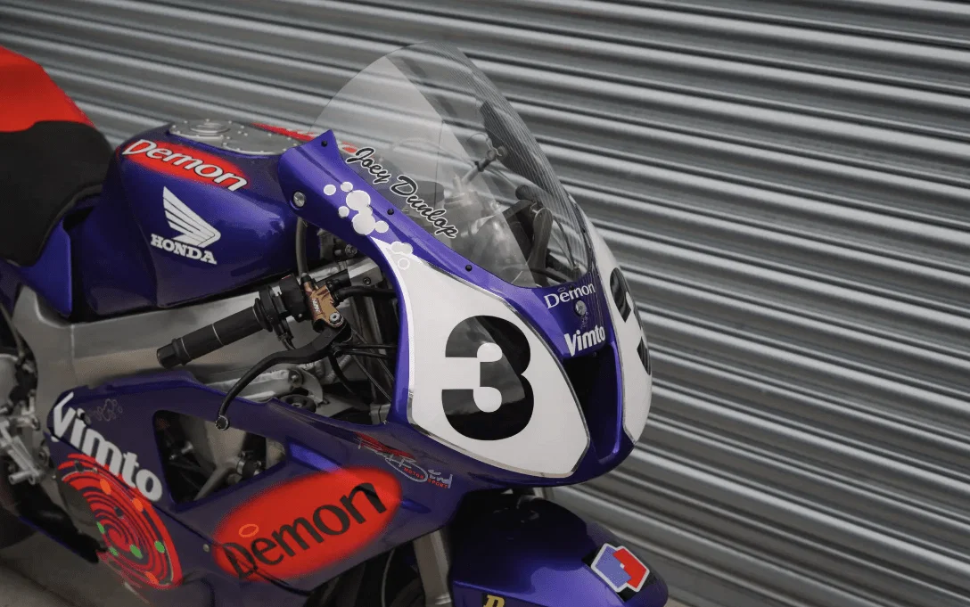 ジョーイ ダンロップ ヴィムトを彩ったホンダ SP-1。クレジット: Iconic Auctioneers。