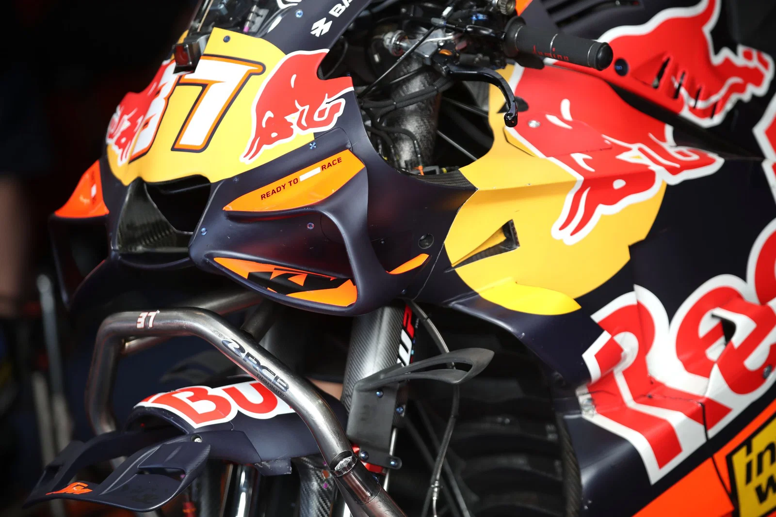 2026 KTM RC16。クレジット: ゴールドとグース。