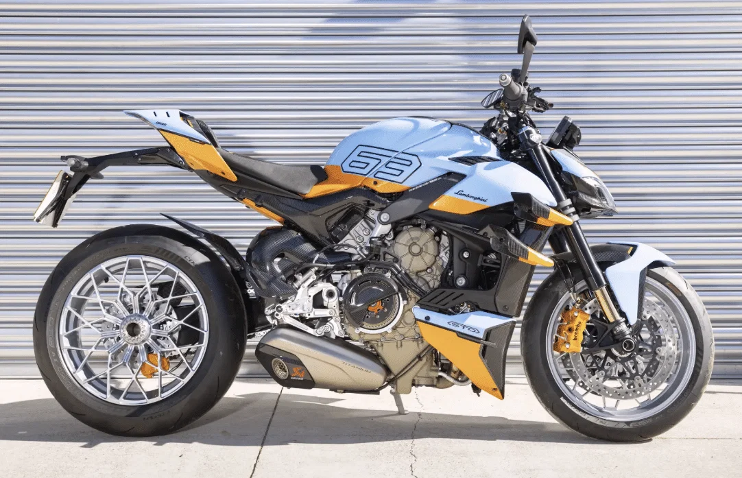 ドゥカティ ストリートファイター V4 S ランボルギーニ スペチアーレ クリエンティ。クレジット: Iconic Auctioneers。